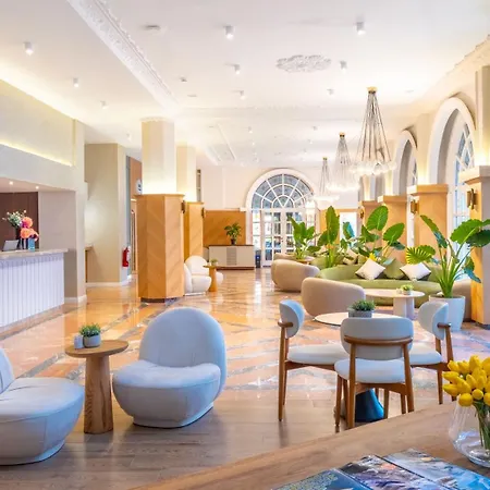 Love hotel Rose Garden Premium